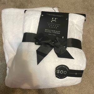 Grand Luxe heavyweight white plush throw blanket